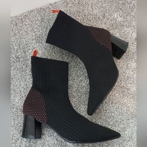 MESH KNIT STRETCH ANKLE BOOTIES SIZE EU 37